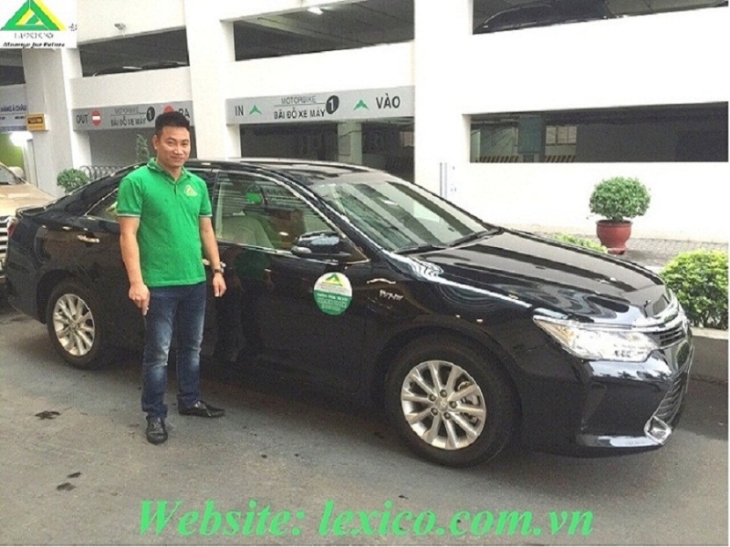 Cho thuê xe Toyota Camry 2.0 tại Hải Phòng